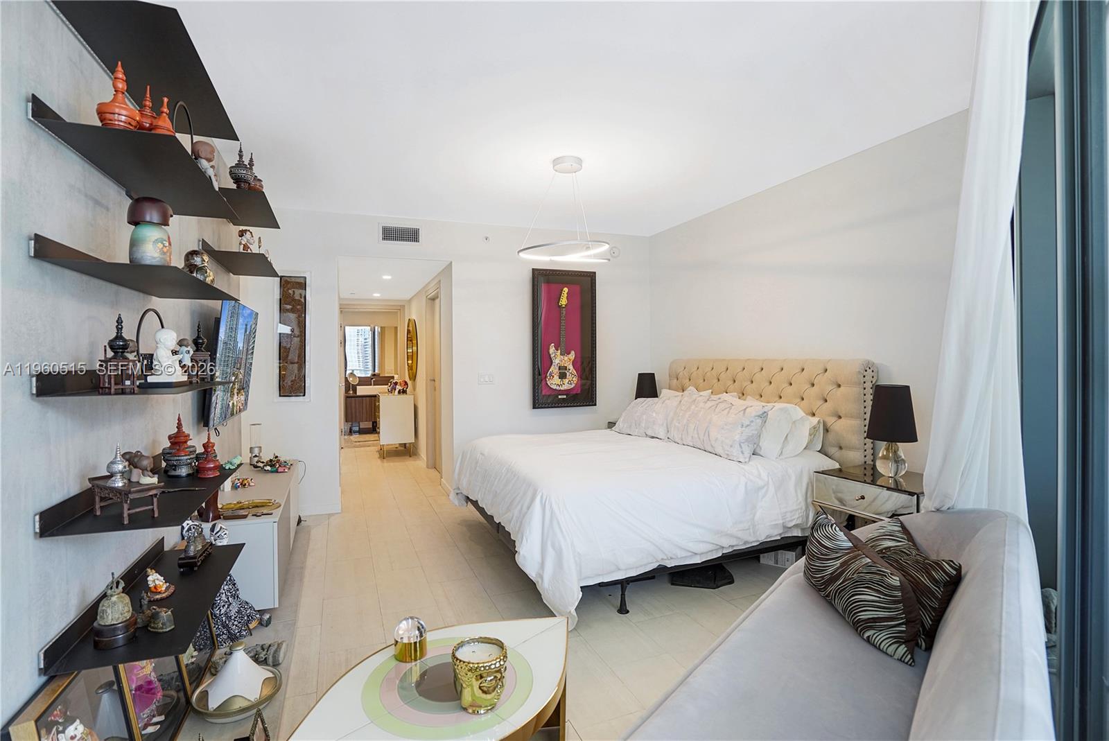 1000 Brickell Plz #1902 Miami, FL 33131