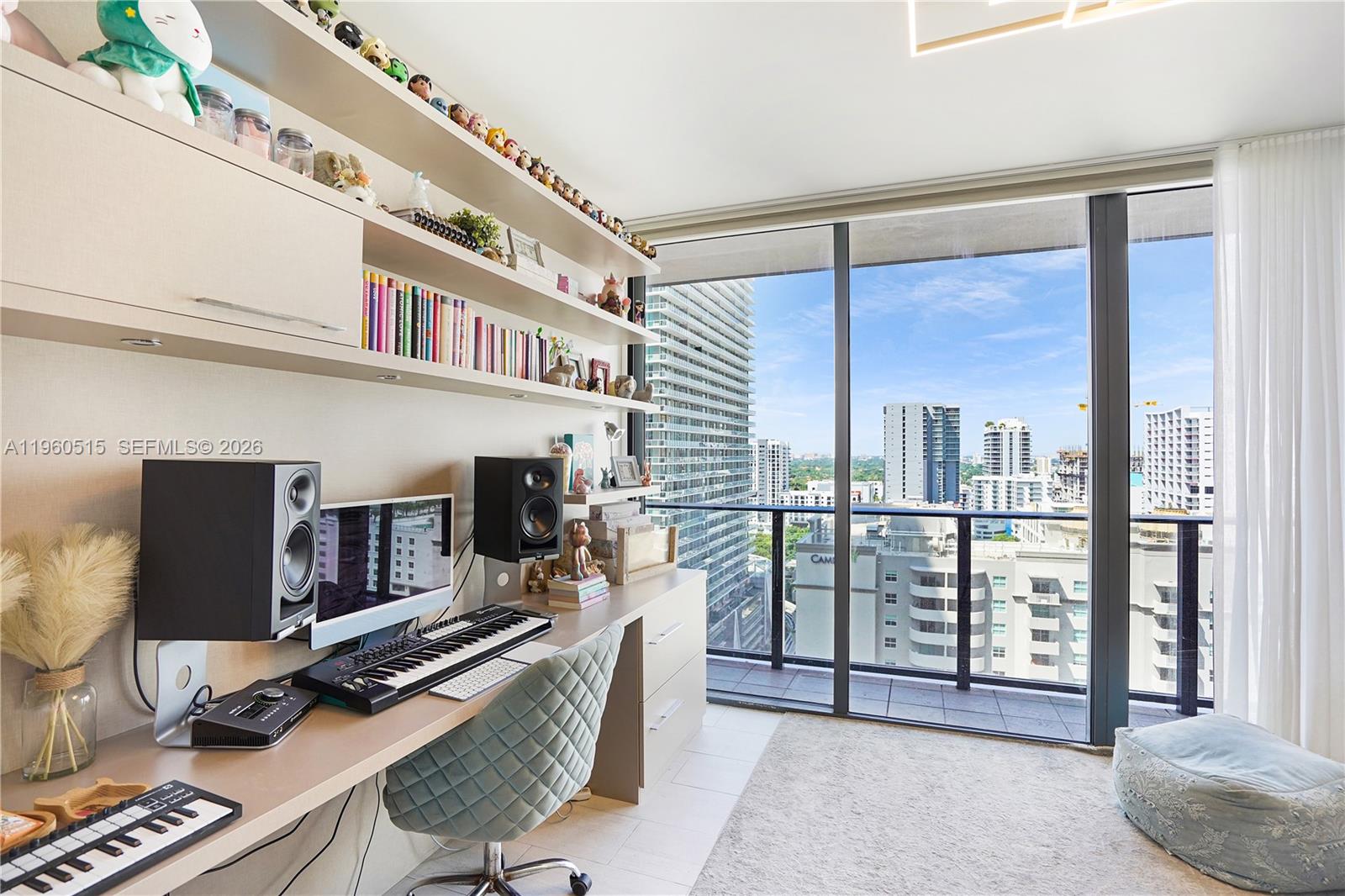 1000 Brickell Plz #1902 Miami, FL 33131
