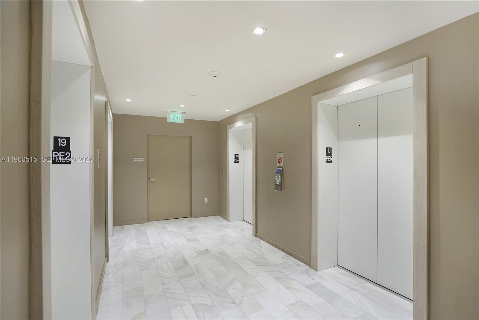 1000 Brickell Plz #1902 Miami, FL 33131