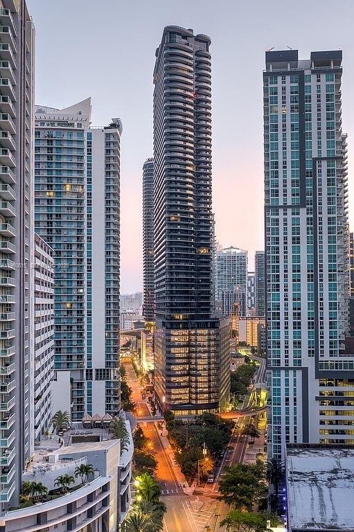 1000 Brickell Plz #1902 Miami, FL 33131