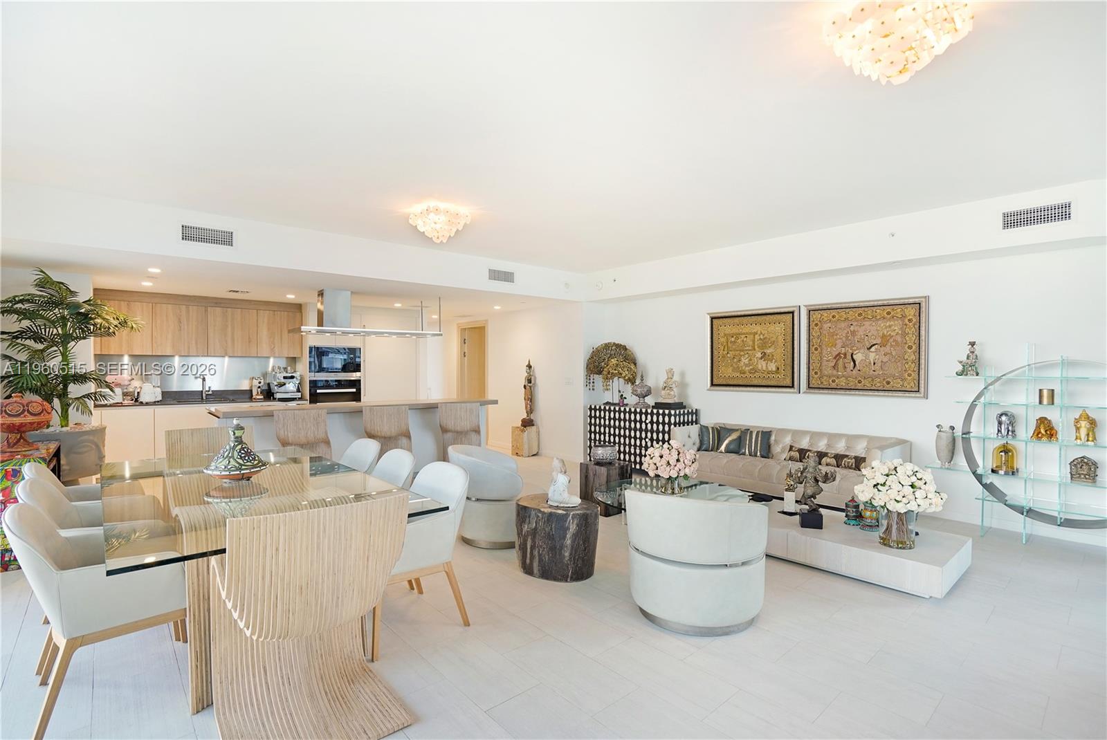 1000 Brickell Plz #1902 Miami, FL 33131