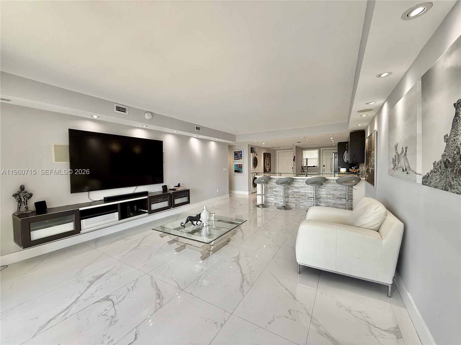 1770 NE 191st St #717-1