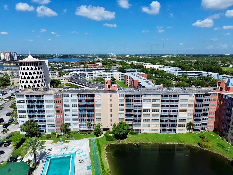 1770 NE 191st St #717-1 Miami, FL 33179