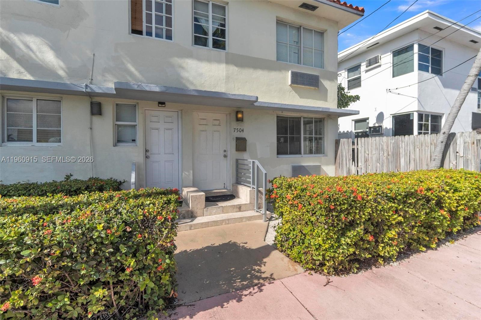 503 75th St #7504 Miami Beach, FL 33141