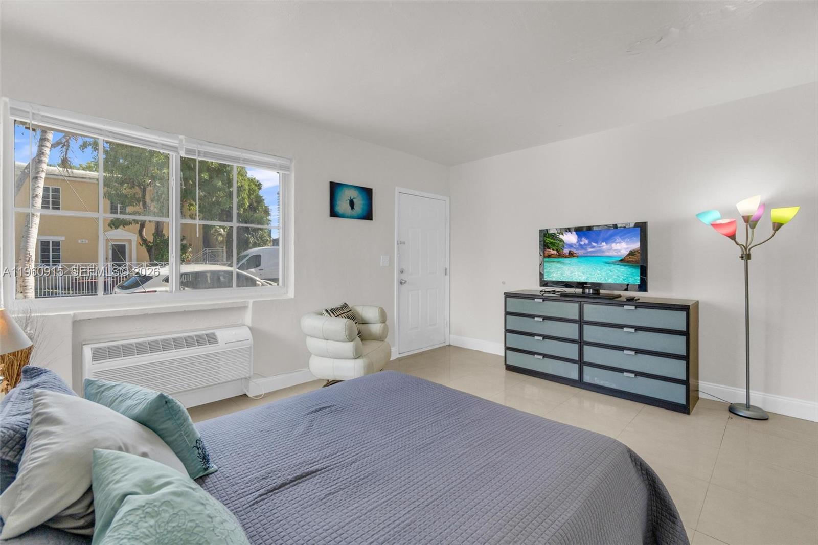 503 75th St #7504 Miami Beach, FL 33141