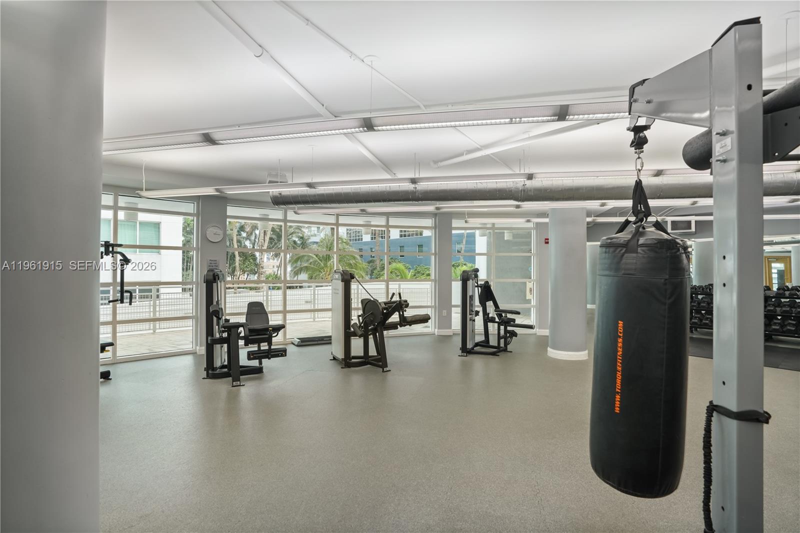 image Vizcayne South16