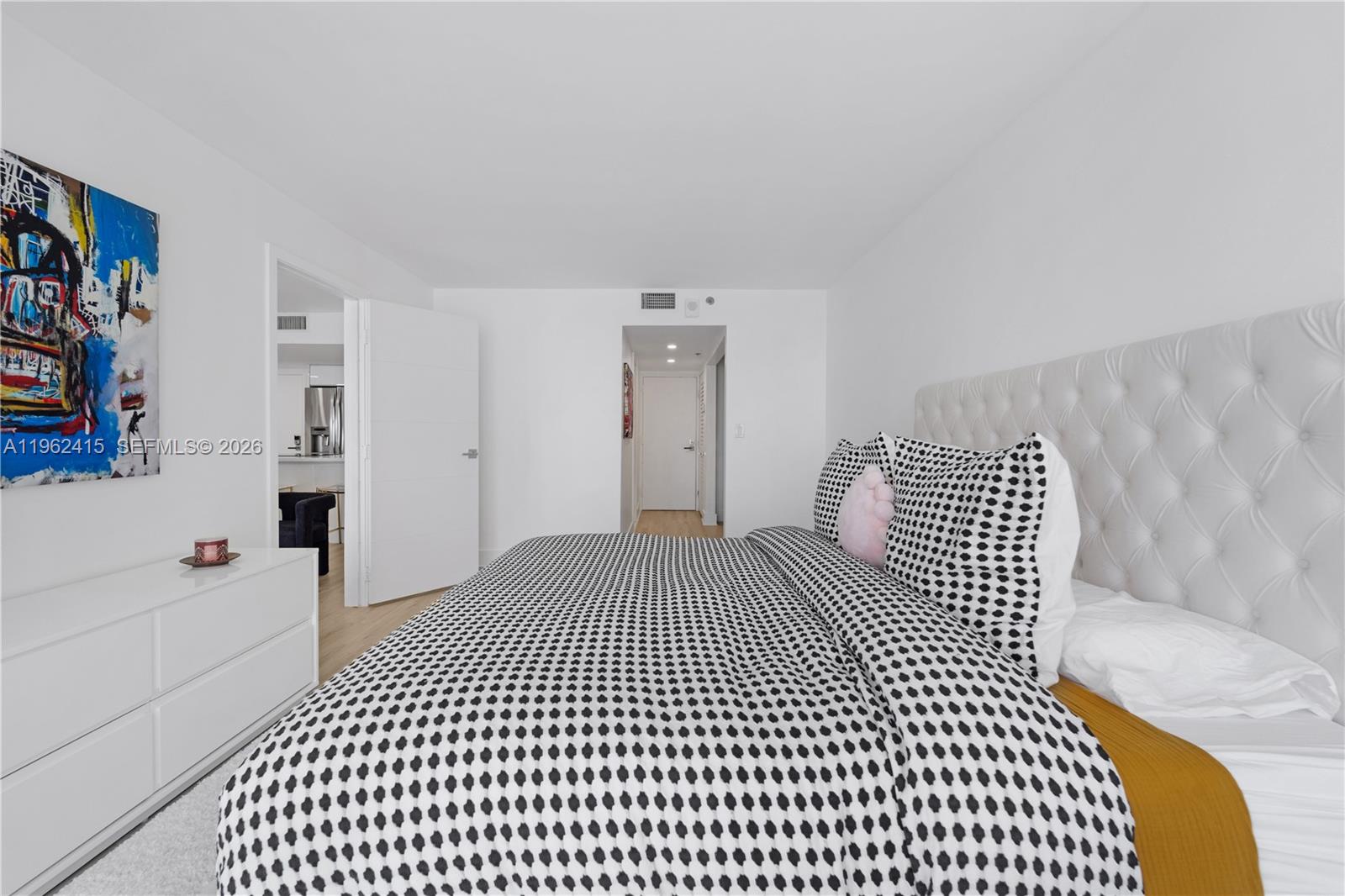 7601 E Treasure Dr #2209 North Bay Village, FL 33141