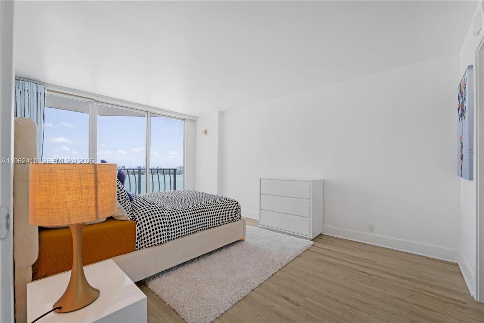 7601 E Treasure Dr #2209 North Bay Village, FL 33141