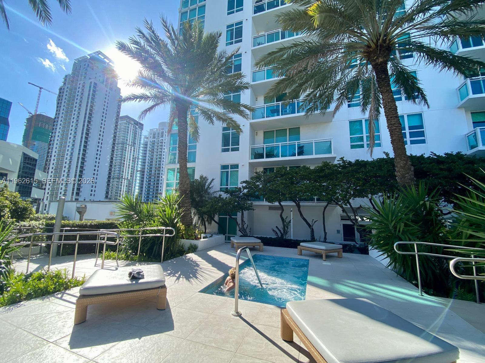 image The Plaza on Brickell East14