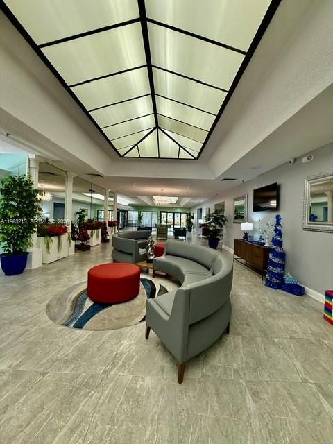 2981 N Nob Hl Rd #306 Sunrise, FL 33322