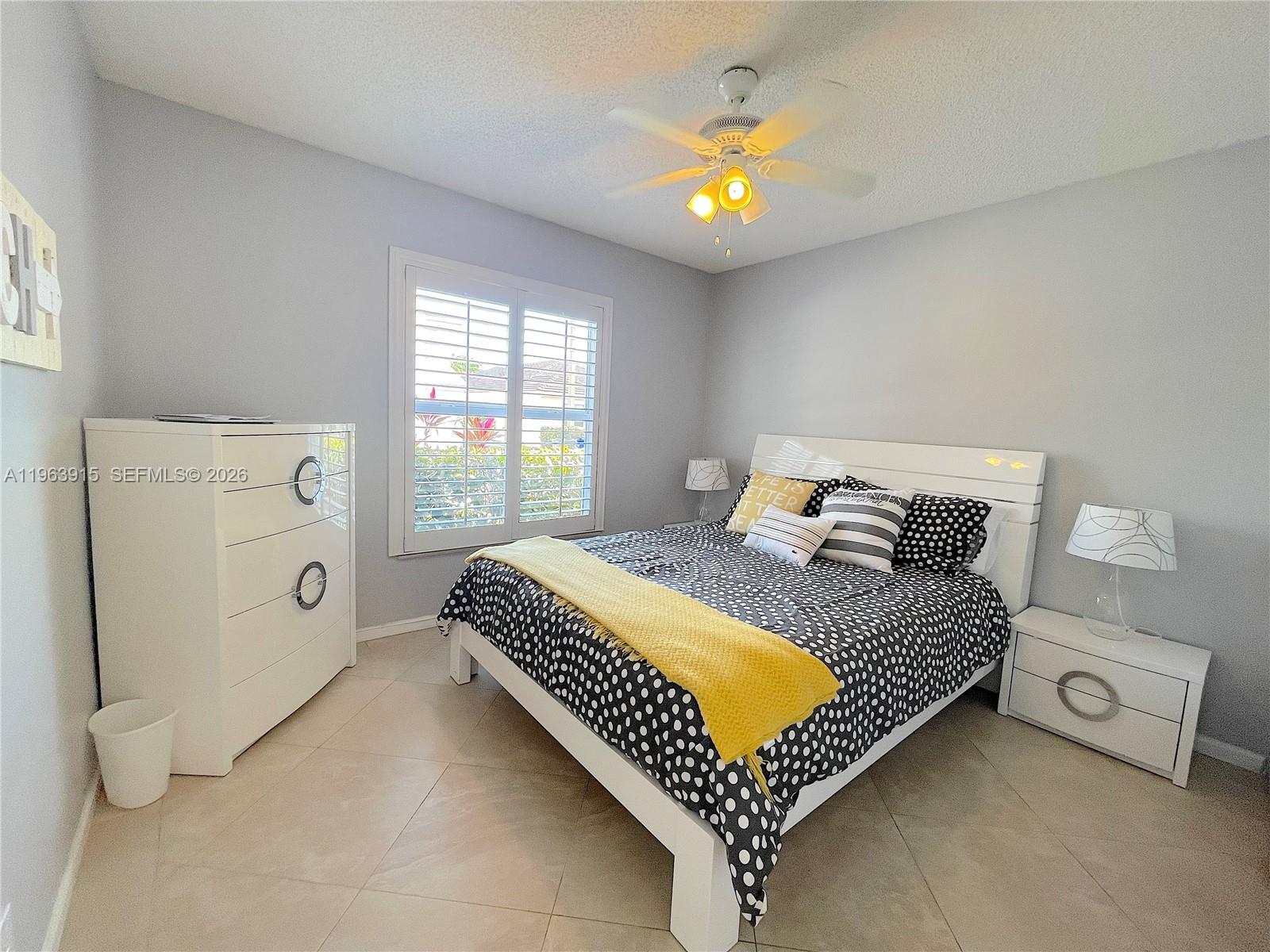 4923 SW 33rd Way Hollywood, FL 33312