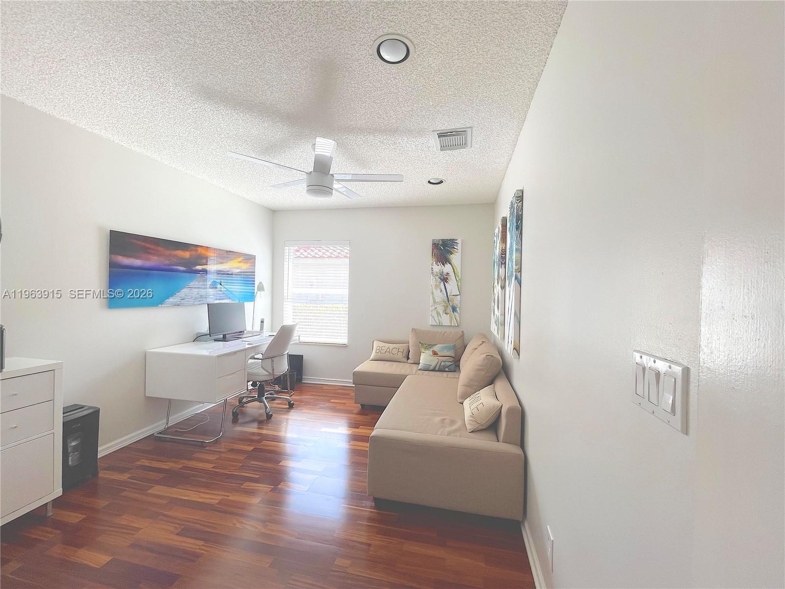 4923 SW 33rd Way Hollywood, FL 33312