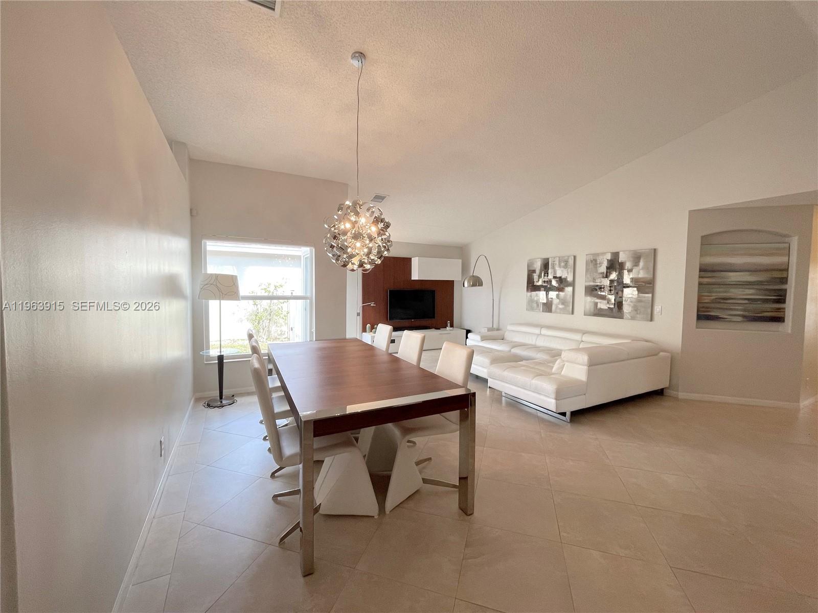 4923 SW 33rd Way Hollywood, FL 33312