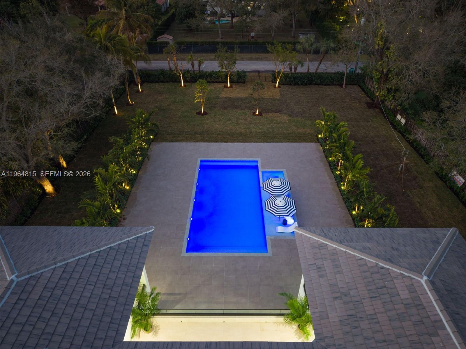 9381 SW 100th St Miami, FL 33176