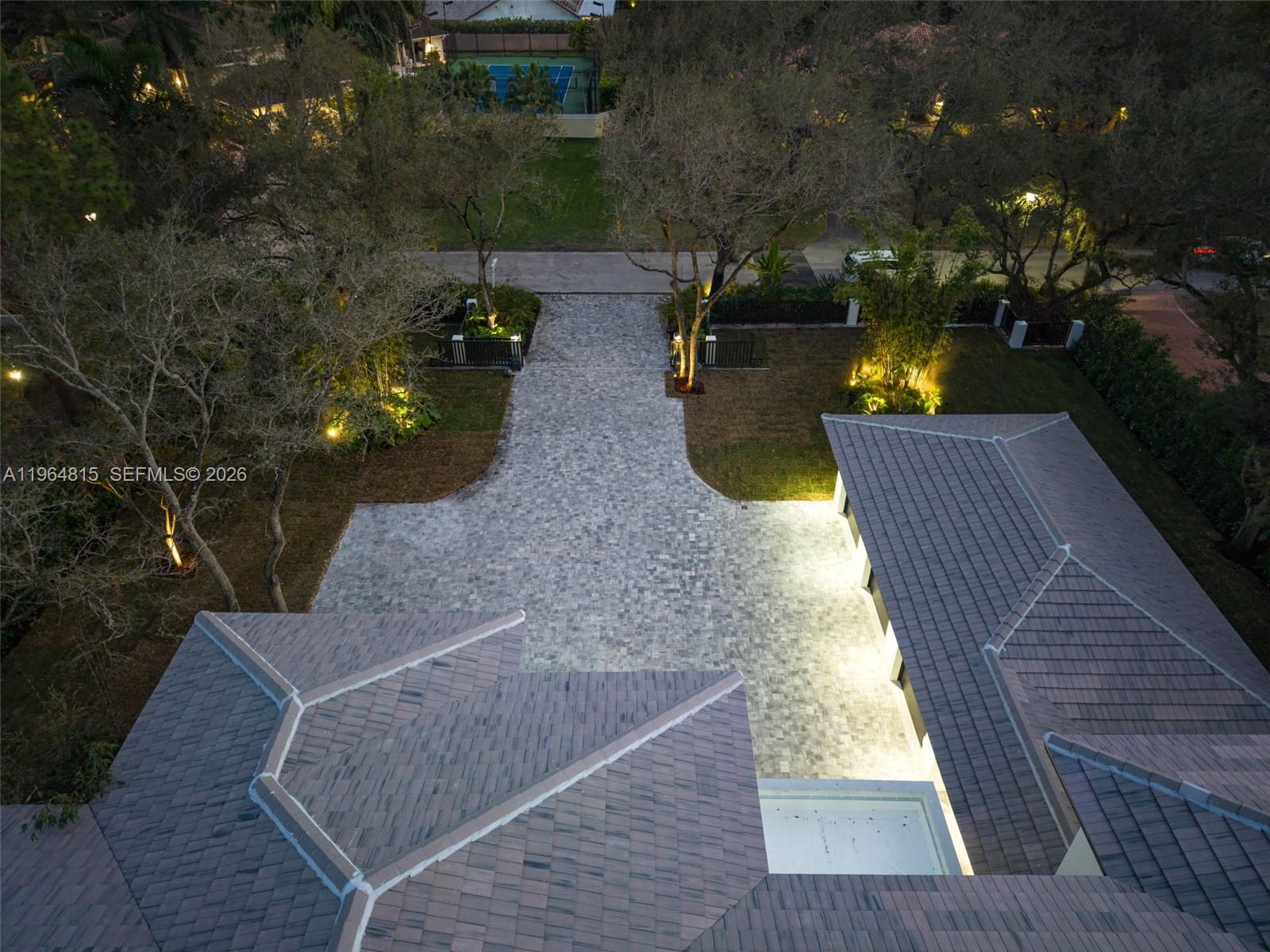 9381 SW 100th St Miami, FL 33176