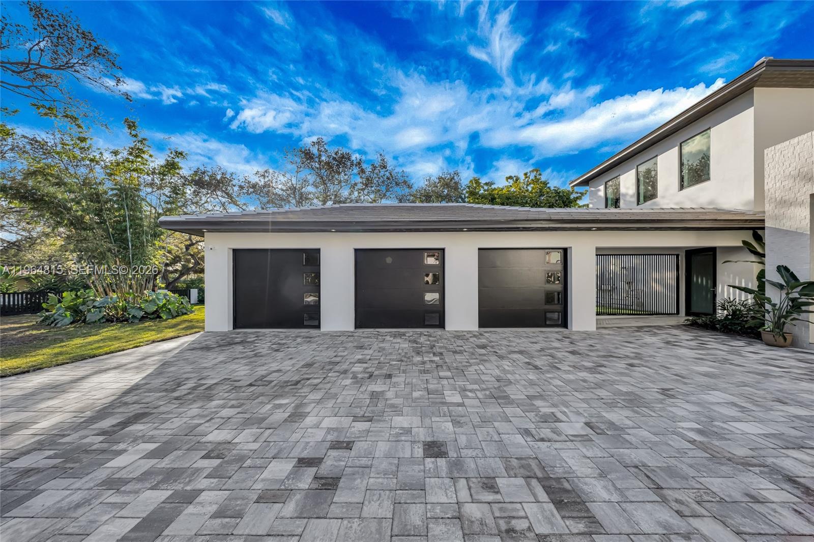 9381 SW 100th St Miami, FL 33176