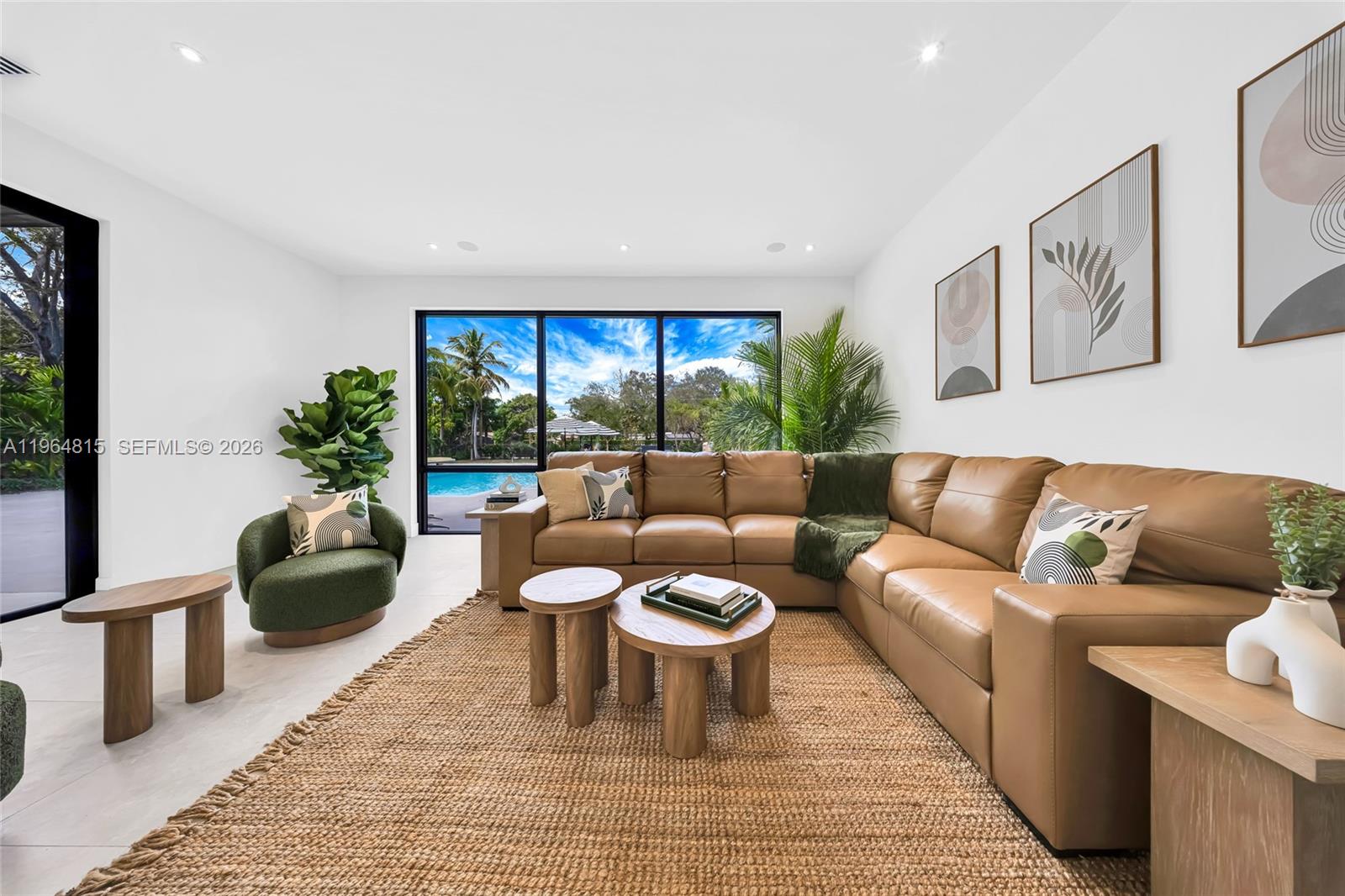 9381 SW 100th St Miami, FL 33176