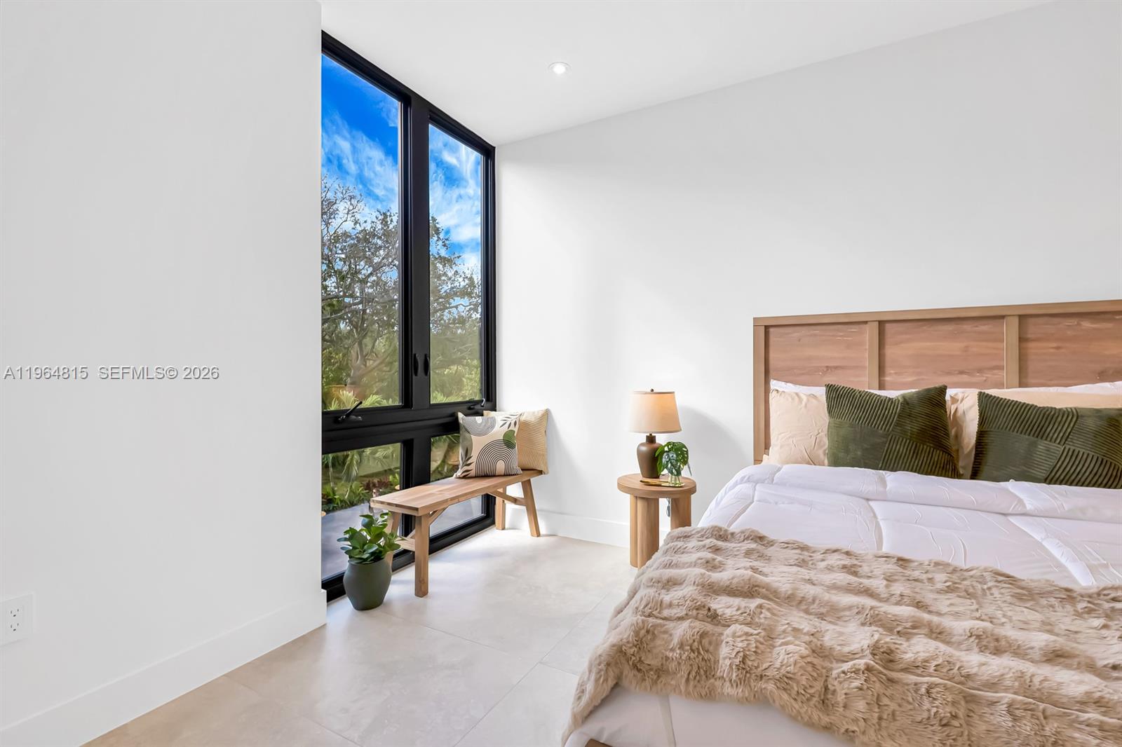 9381 SW 100th St Miami, FL 33176