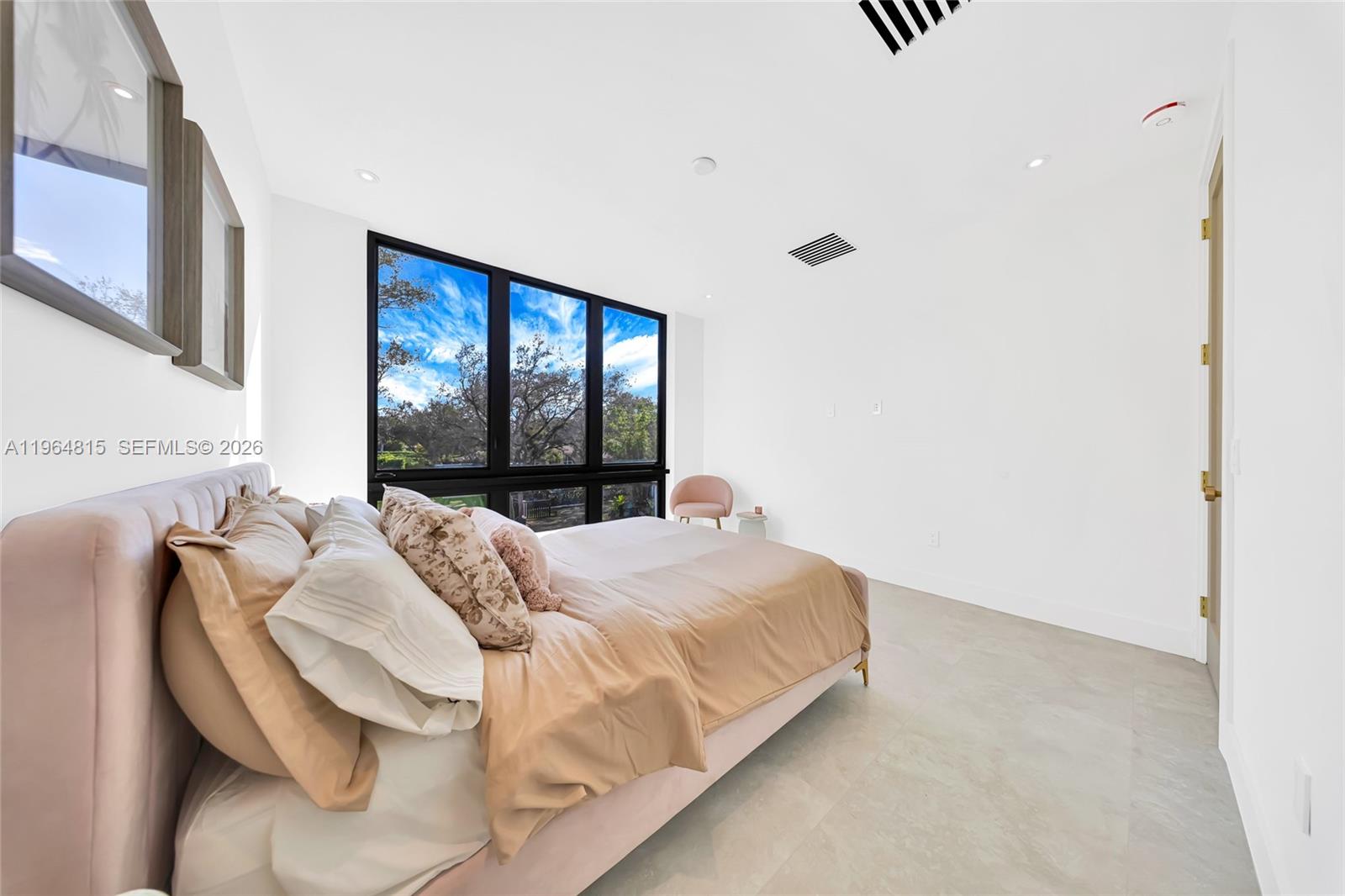 9381 SW 100th St Miami, FL 33176