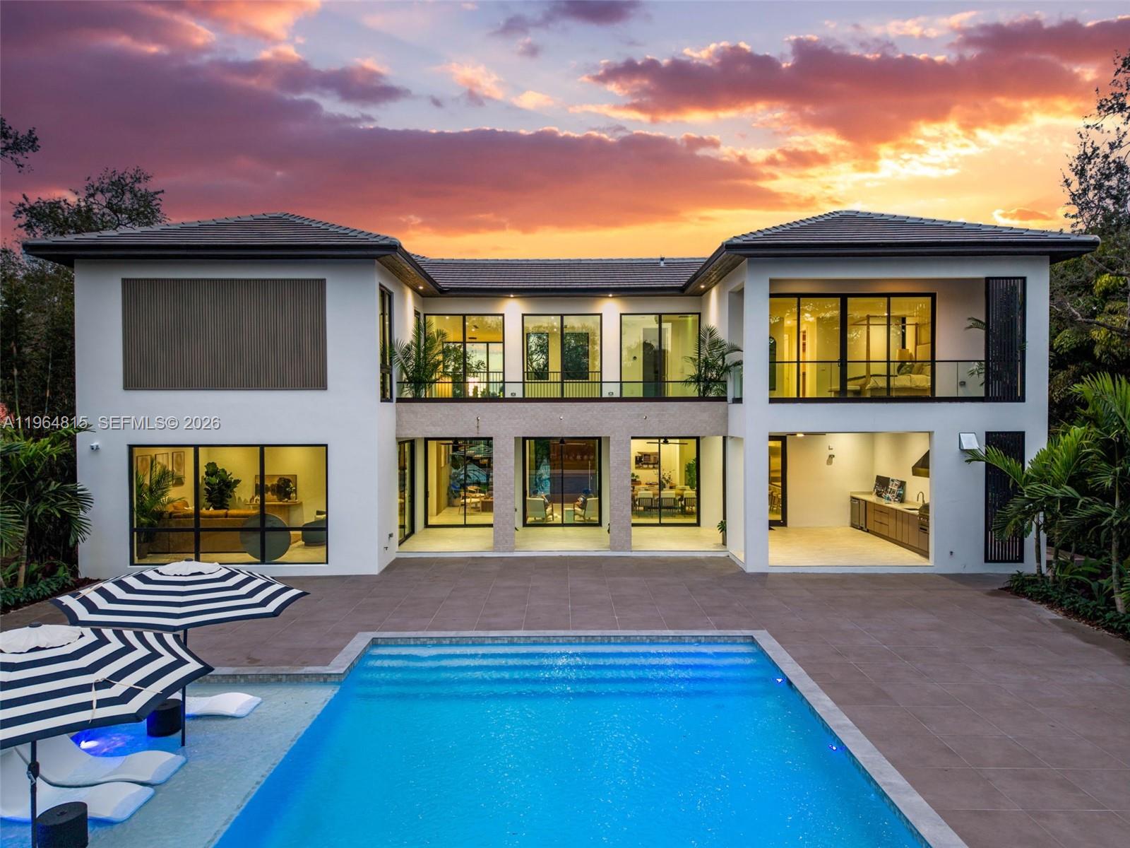 9381 SW 100th St Miami, FL 33176