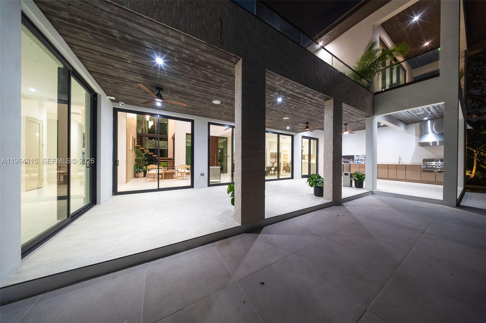 9381 SW 100th St Miami, FL 33176