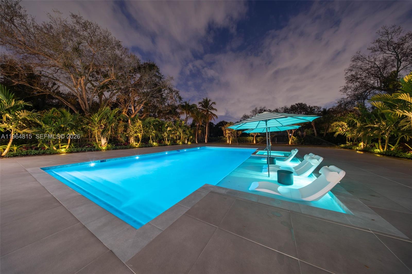 9381 SW 100th St Miami, FL 33176