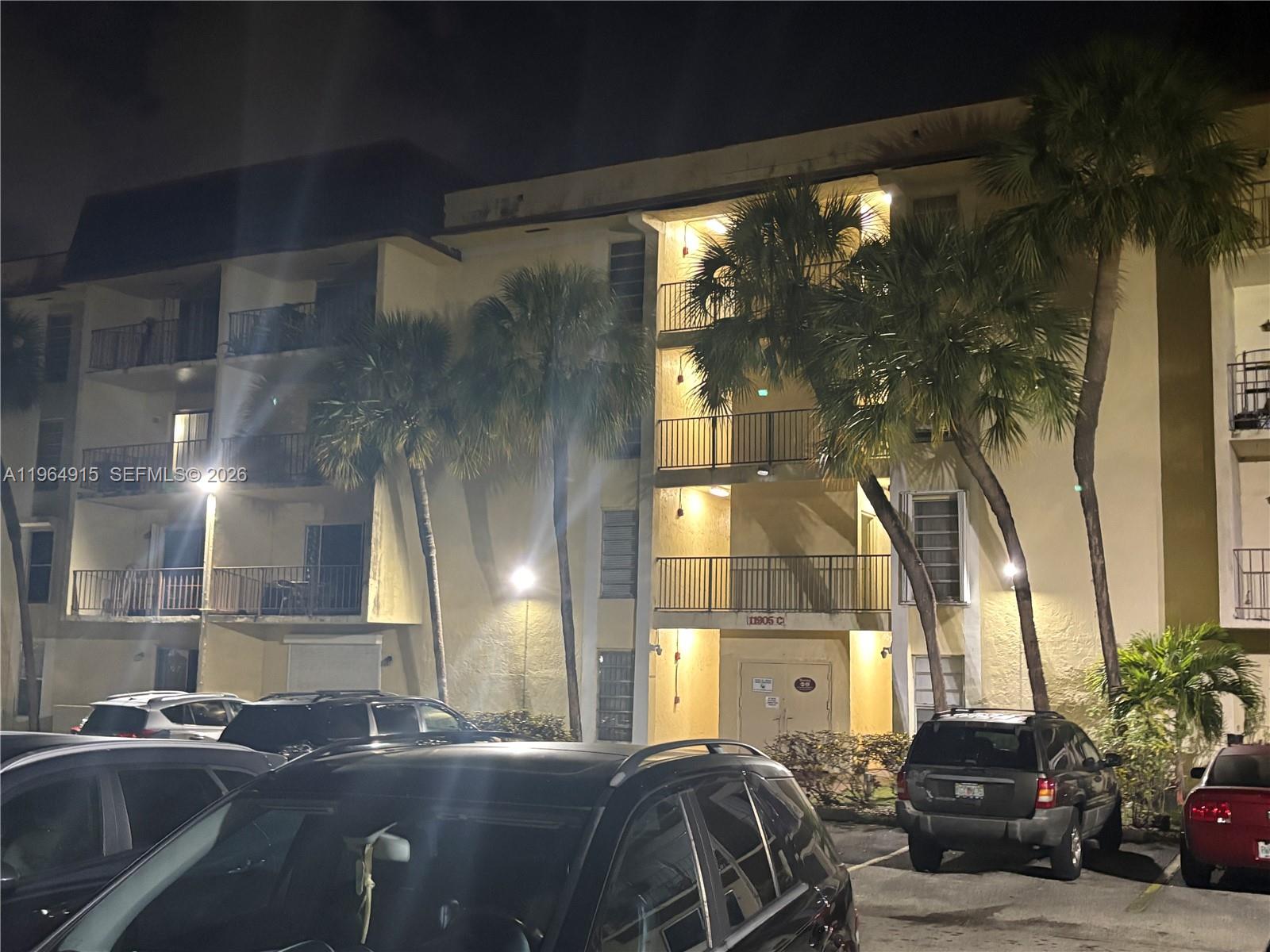 11905 NE 2nd Ave #C306