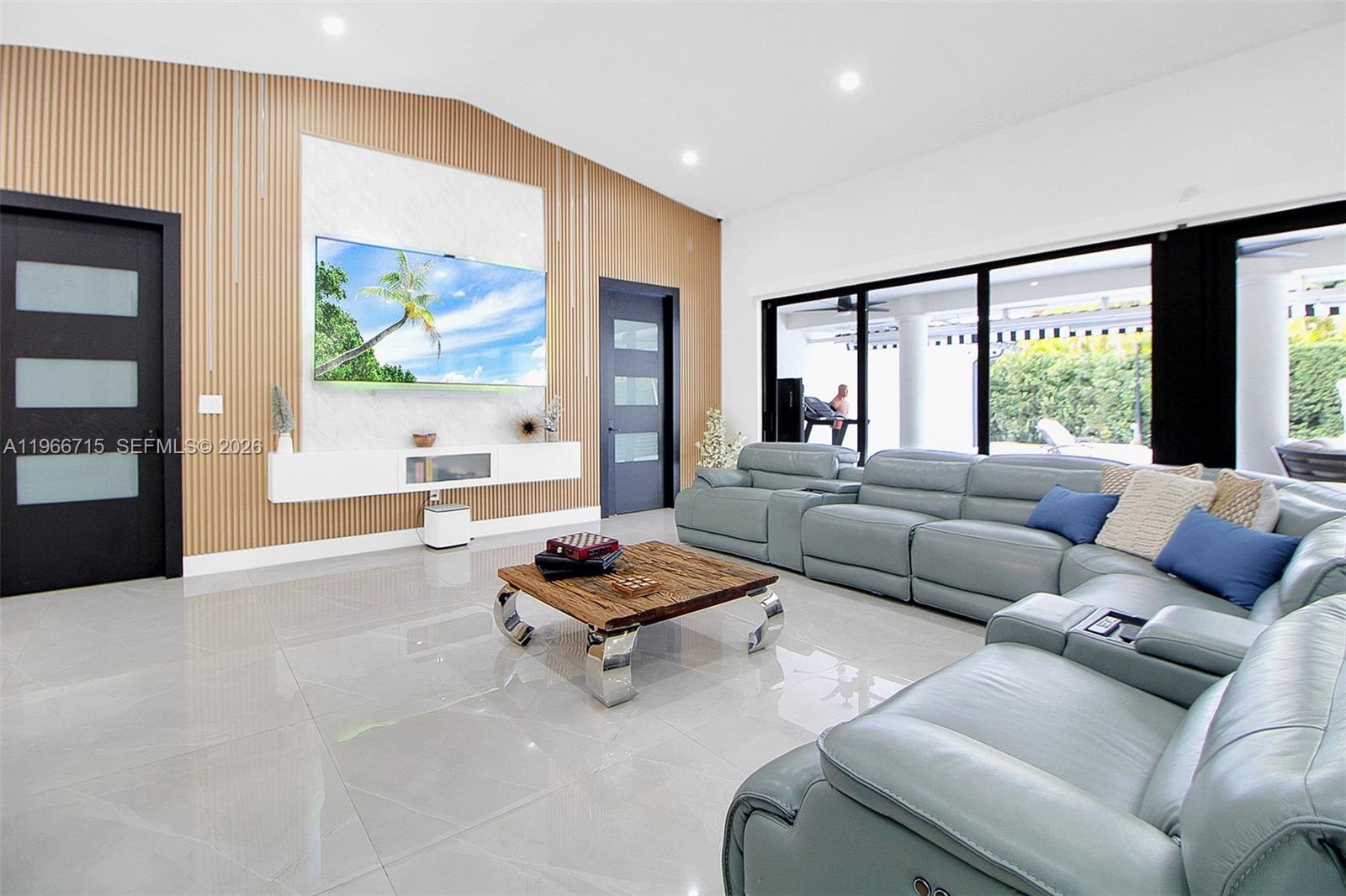 2600 SW 128th Ave Miami, FL 33175