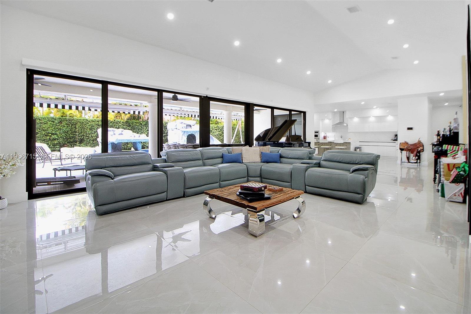 2600 SW 128th Ave Miami, FL 33175