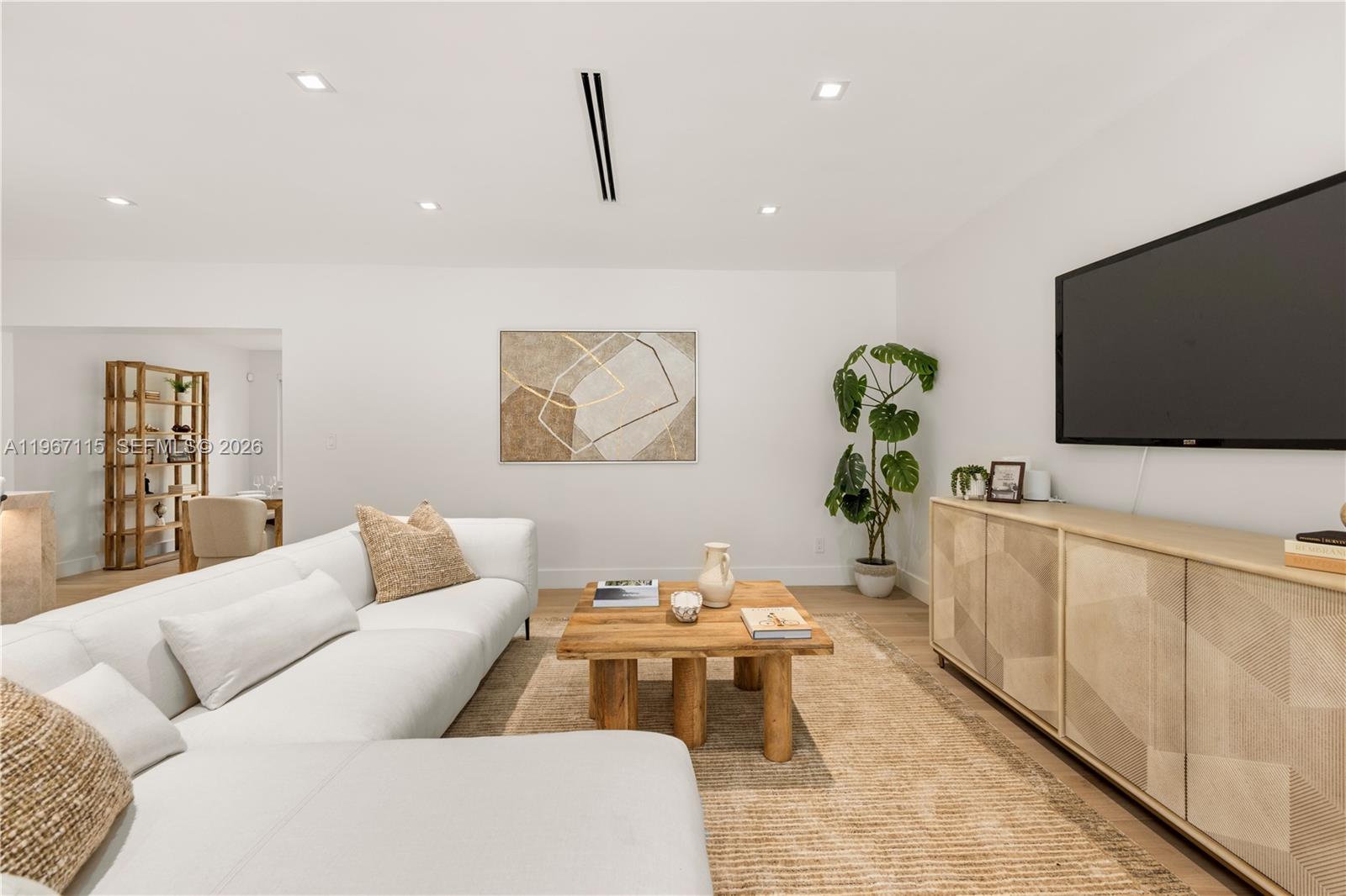 6011 Maynada St Coral Gables, FL 33146