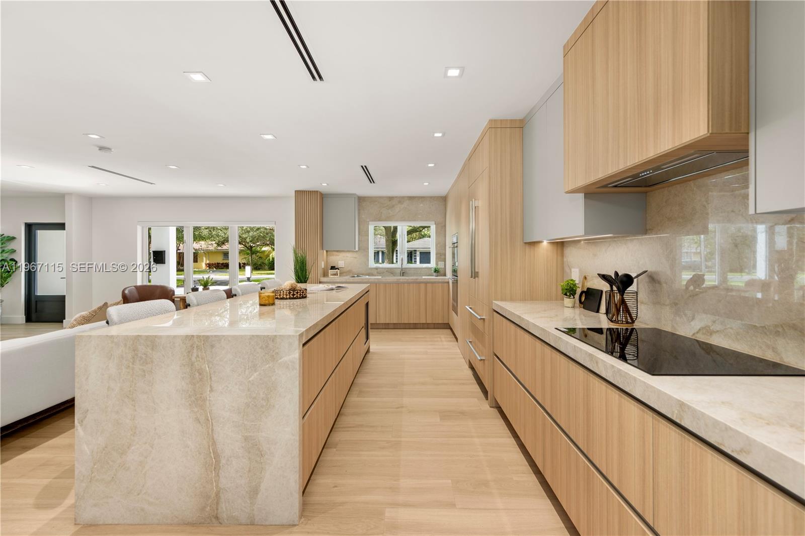 6011 Maynada St Coral Gables, FL 33146