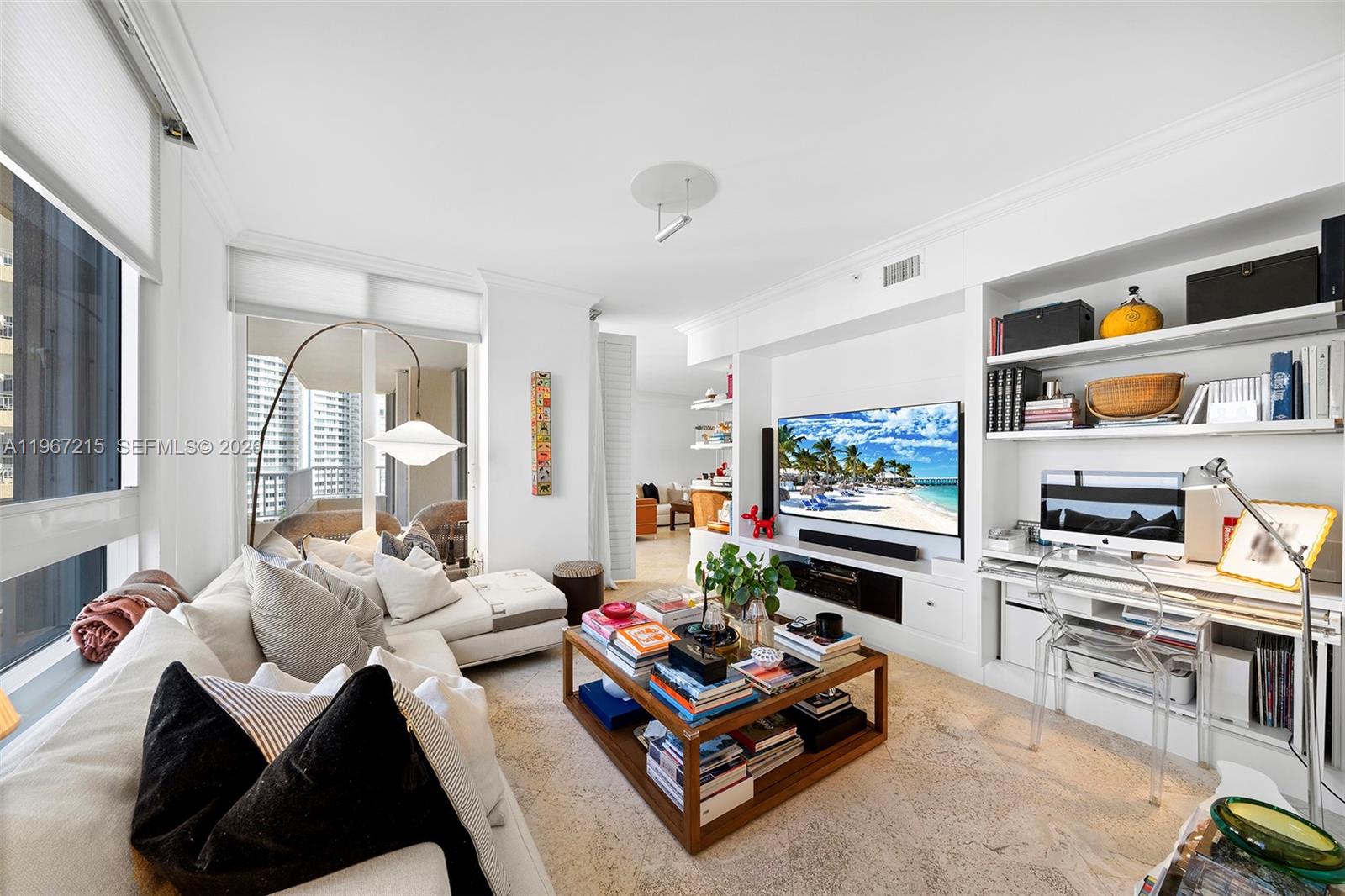 789 Crandon Blvd #1001 Key Biscayne, FL 33149