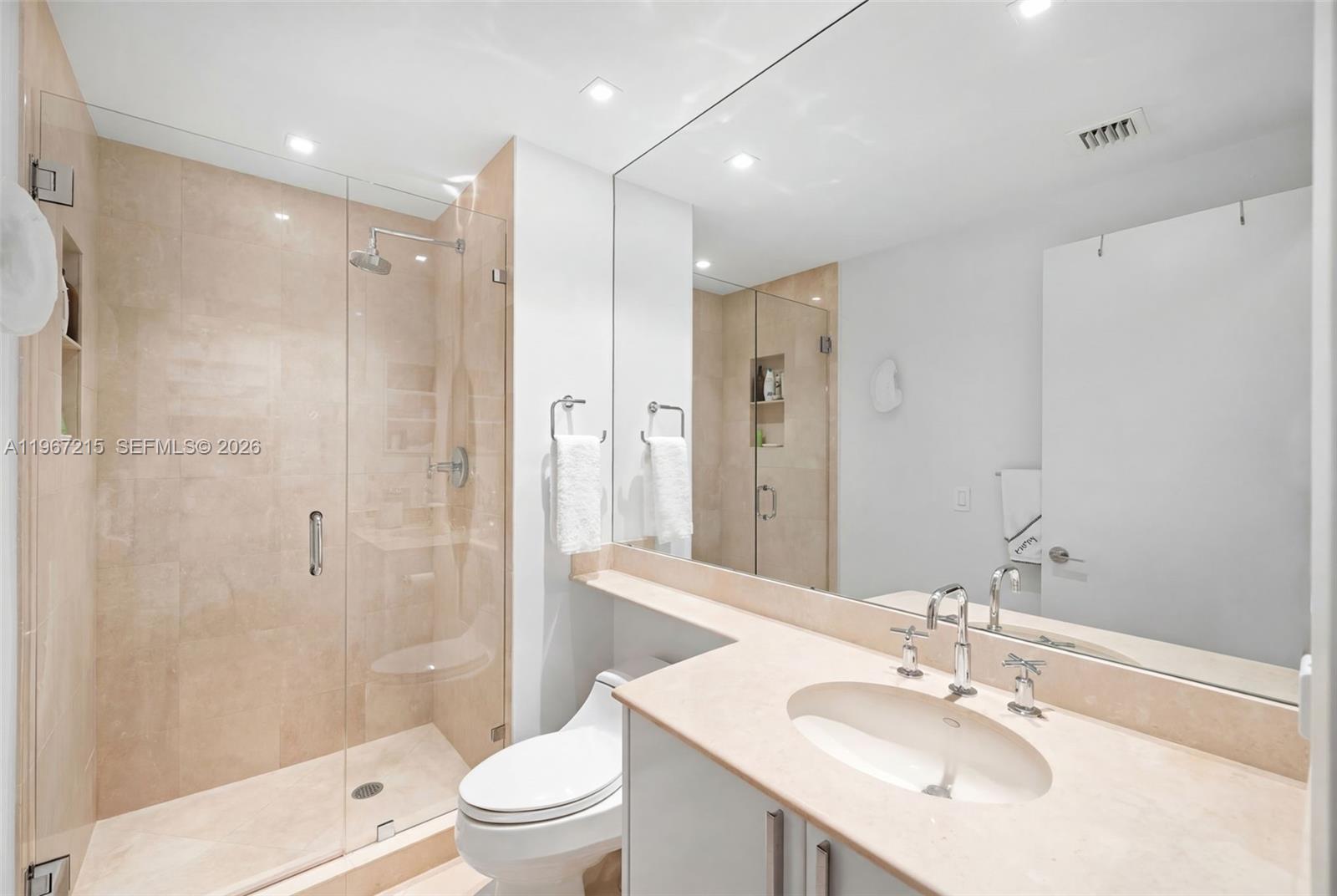 789 Crandon Blvd #1001 Key Biscayne, FL 33149