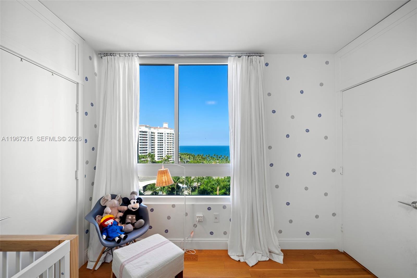 789 Crandon Blvd #1001 Key Biscayne, FL 33149