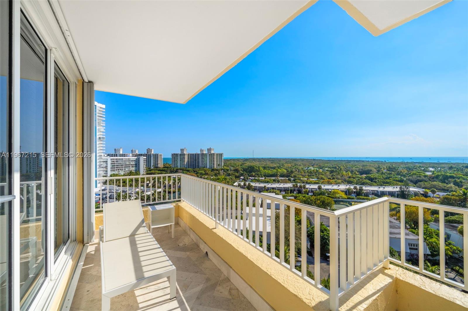 789 Crandon Blvd #1001 Key Biscayne, FL 33149