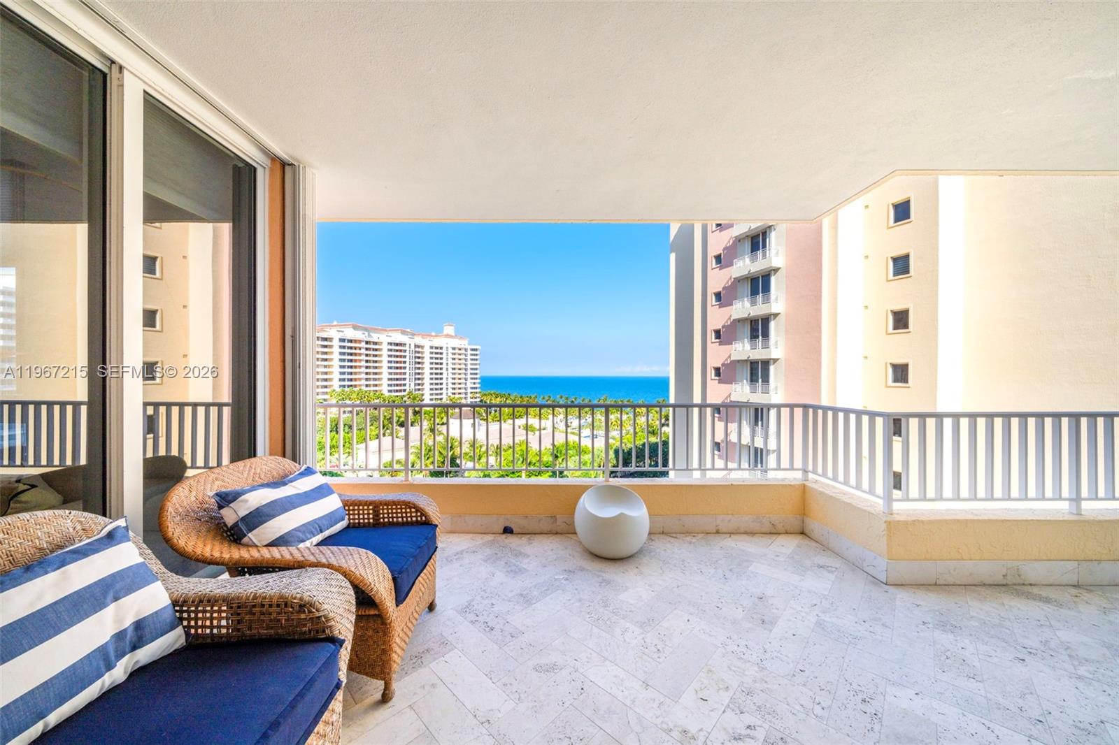 789 Crandon Blvd #1001 Key Biscayne, FL 33149