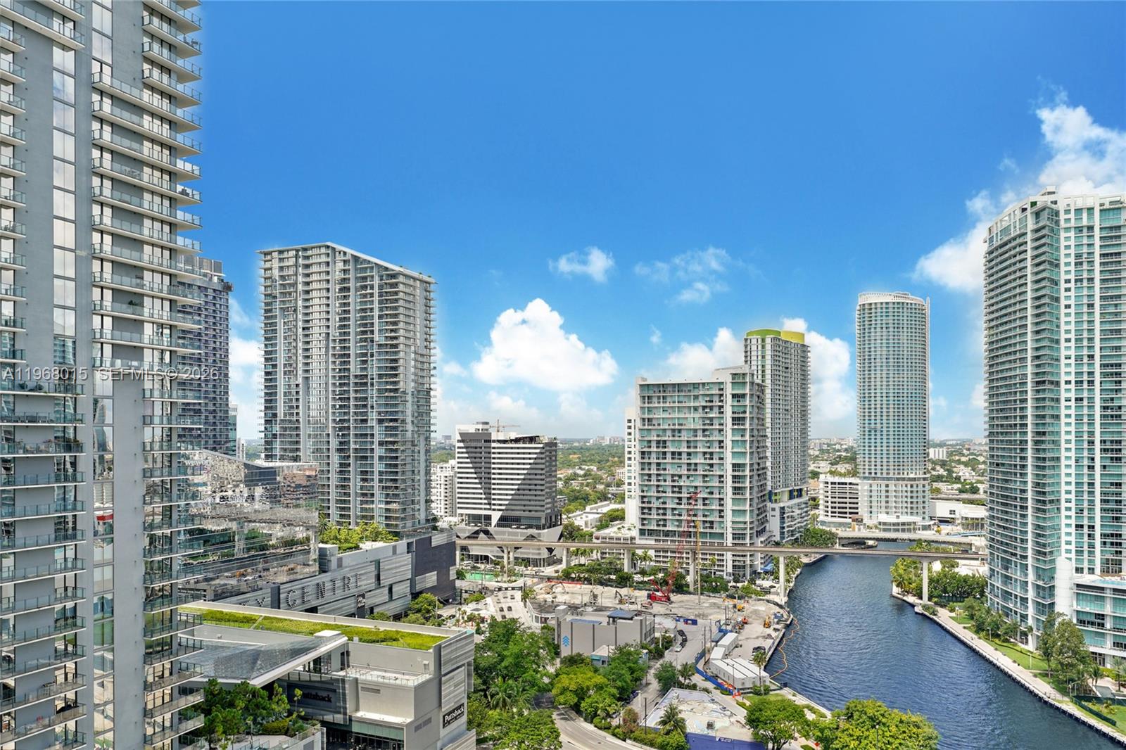image Brickell on the River South13