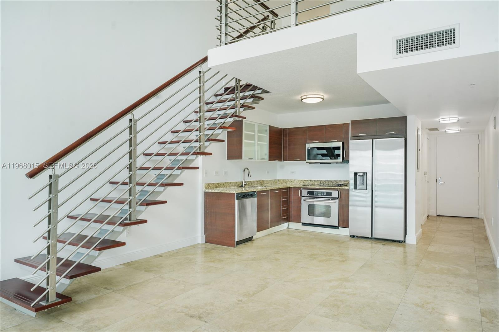 image Brickell on the River South4