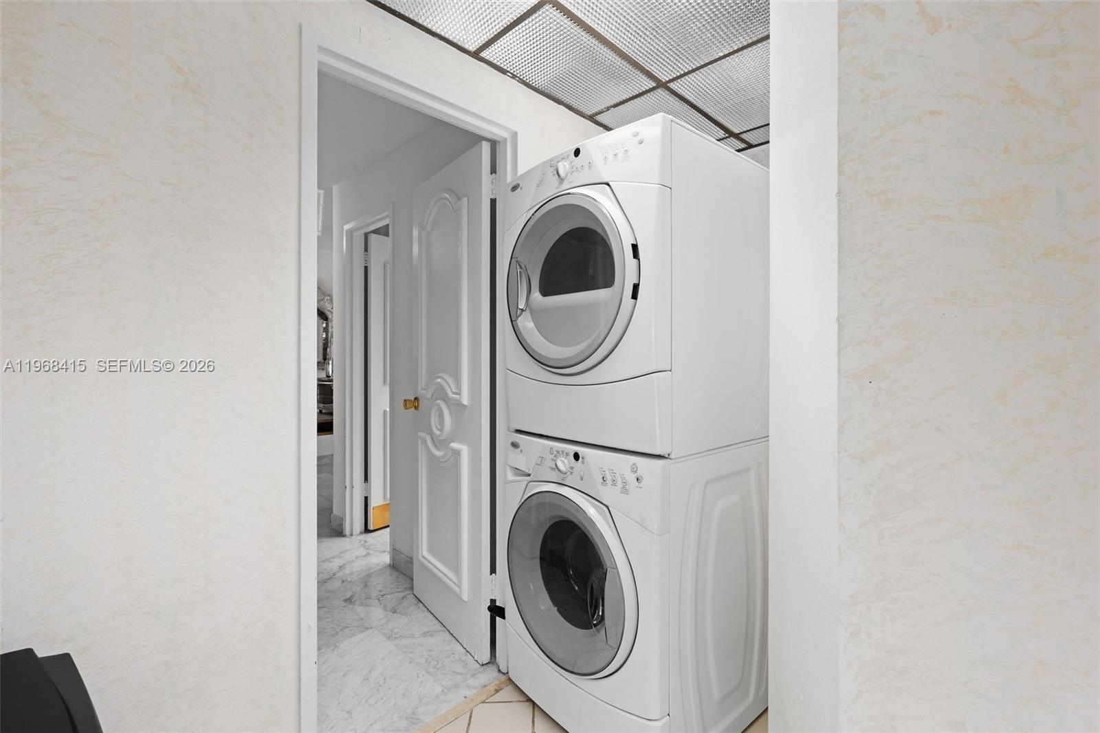 4925 Collins Ave #1A Miami Beach, FL 33140