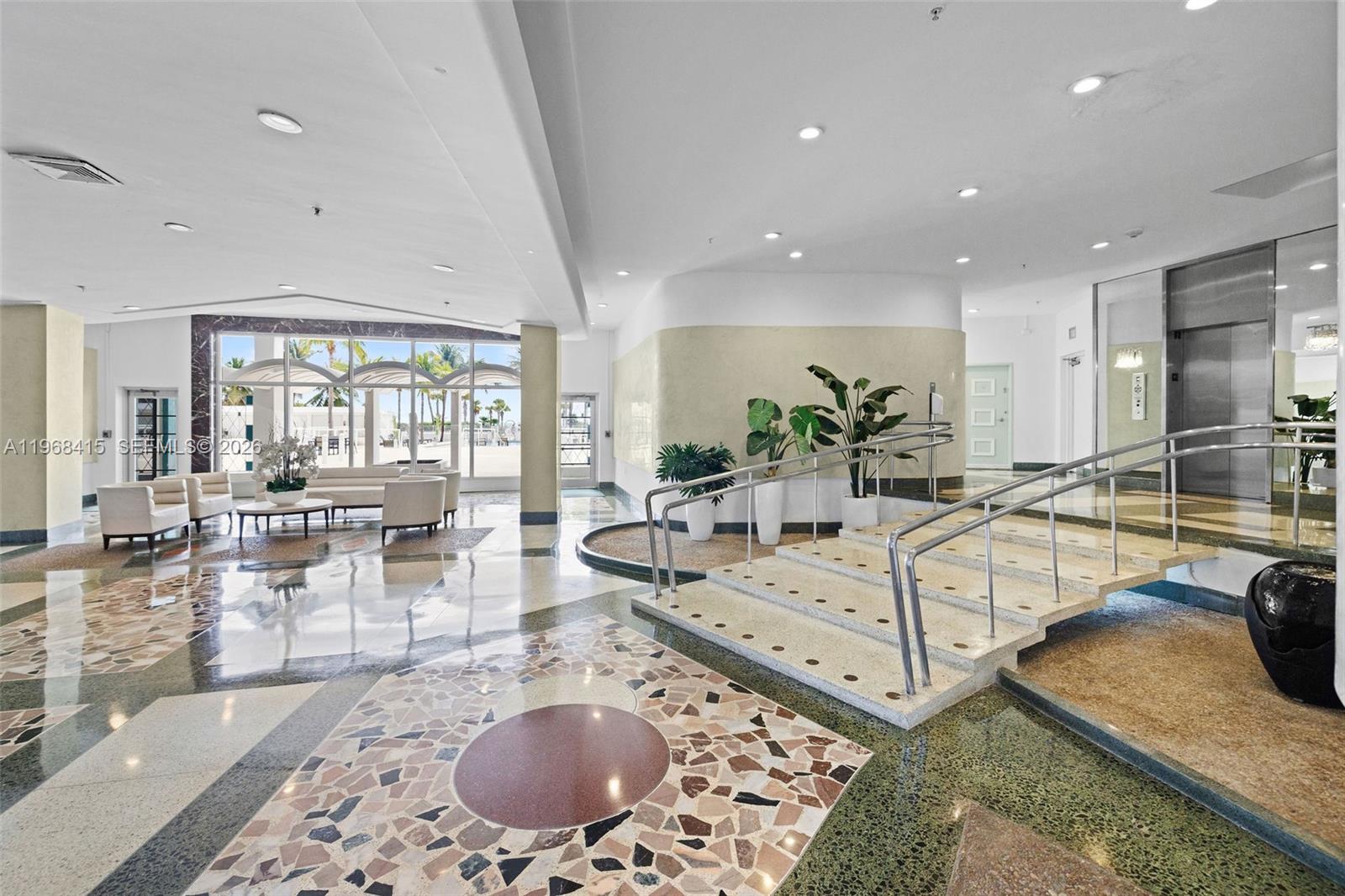 4925 Collins Ave #1A Miami Beach, FL 33140