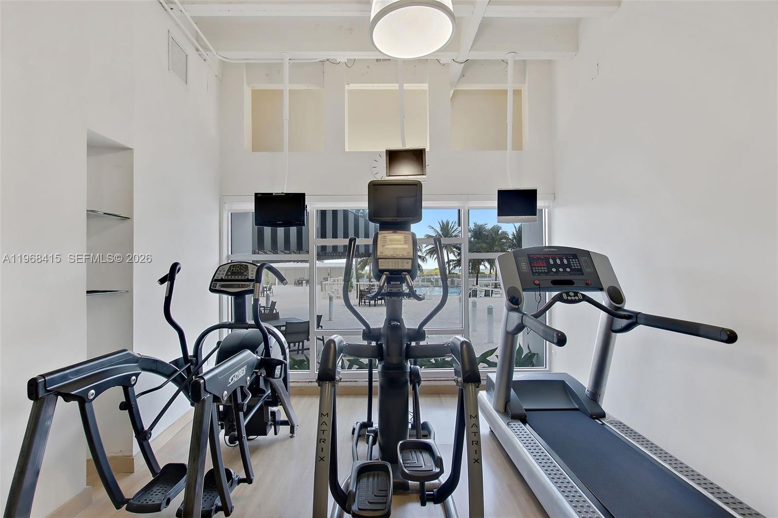 4925 Collins Ave #1A Miami Beach, FL 33140