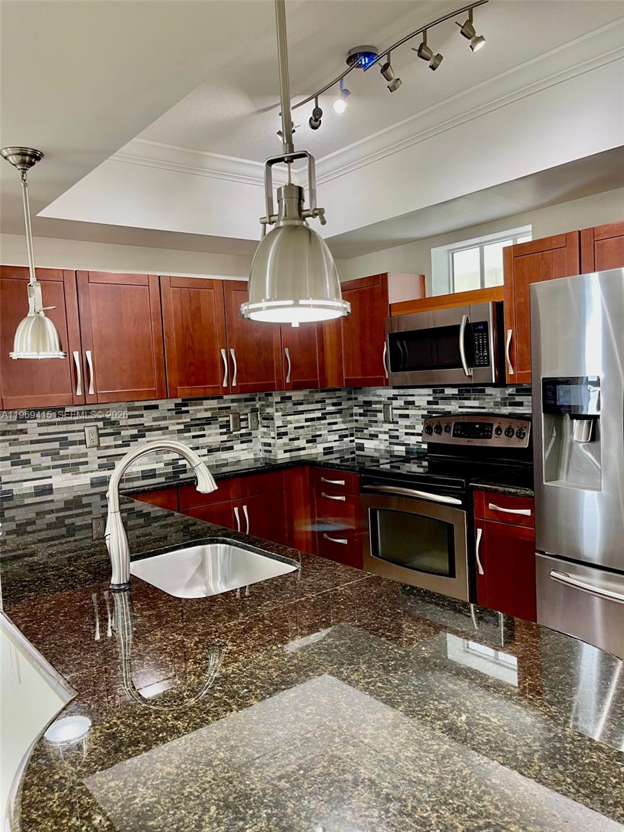 7266 SW 88th St #A309 Miami, FL 33156