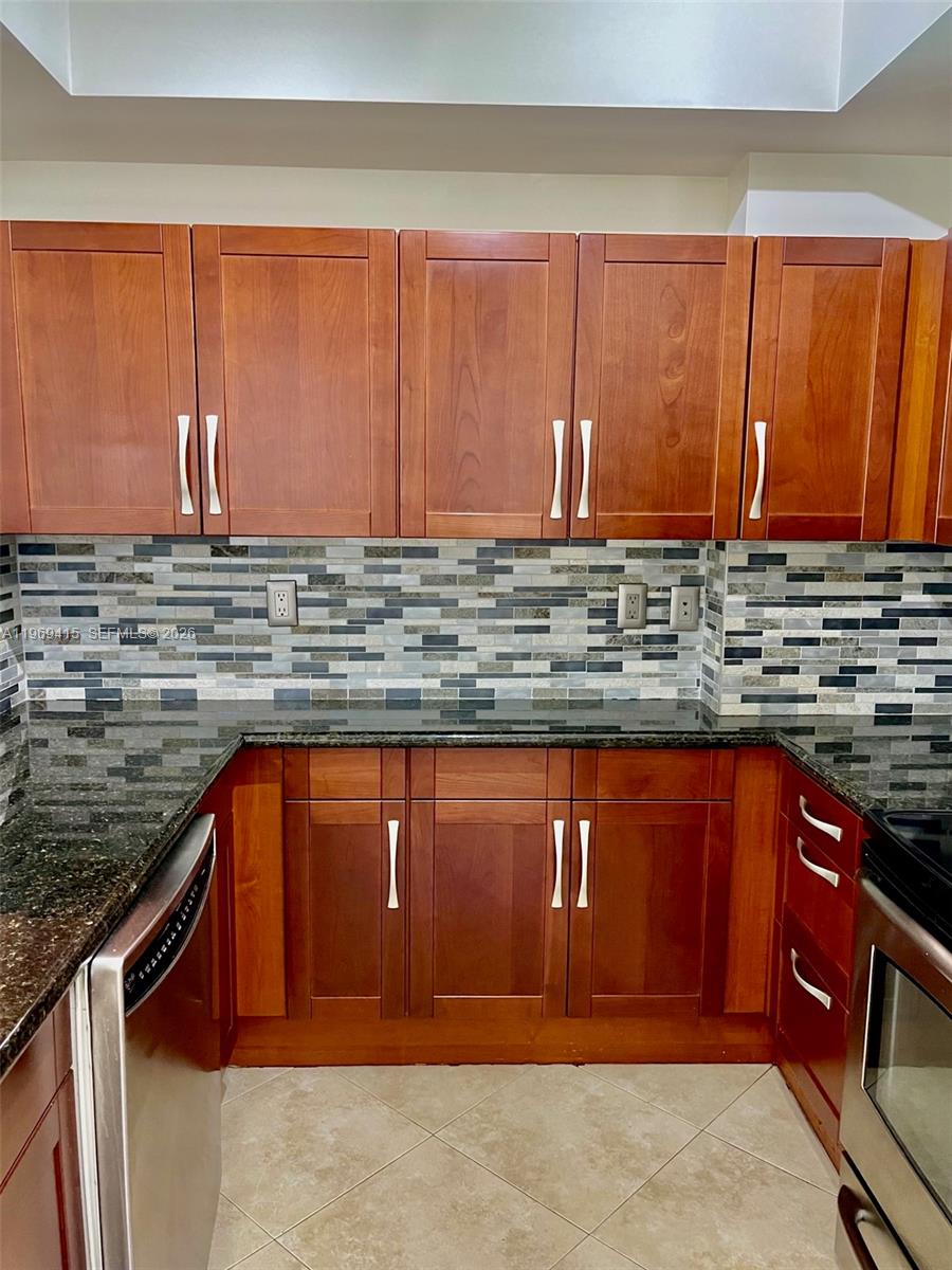 7266 SW 88th St #A309 Miami, FL 33156