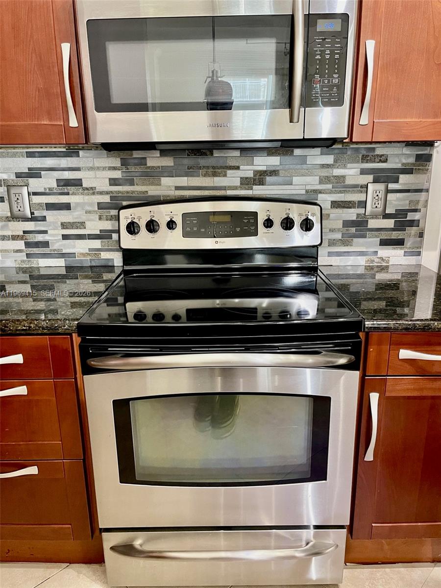 7266 SW 88th St #A309 Miami, FL 33156