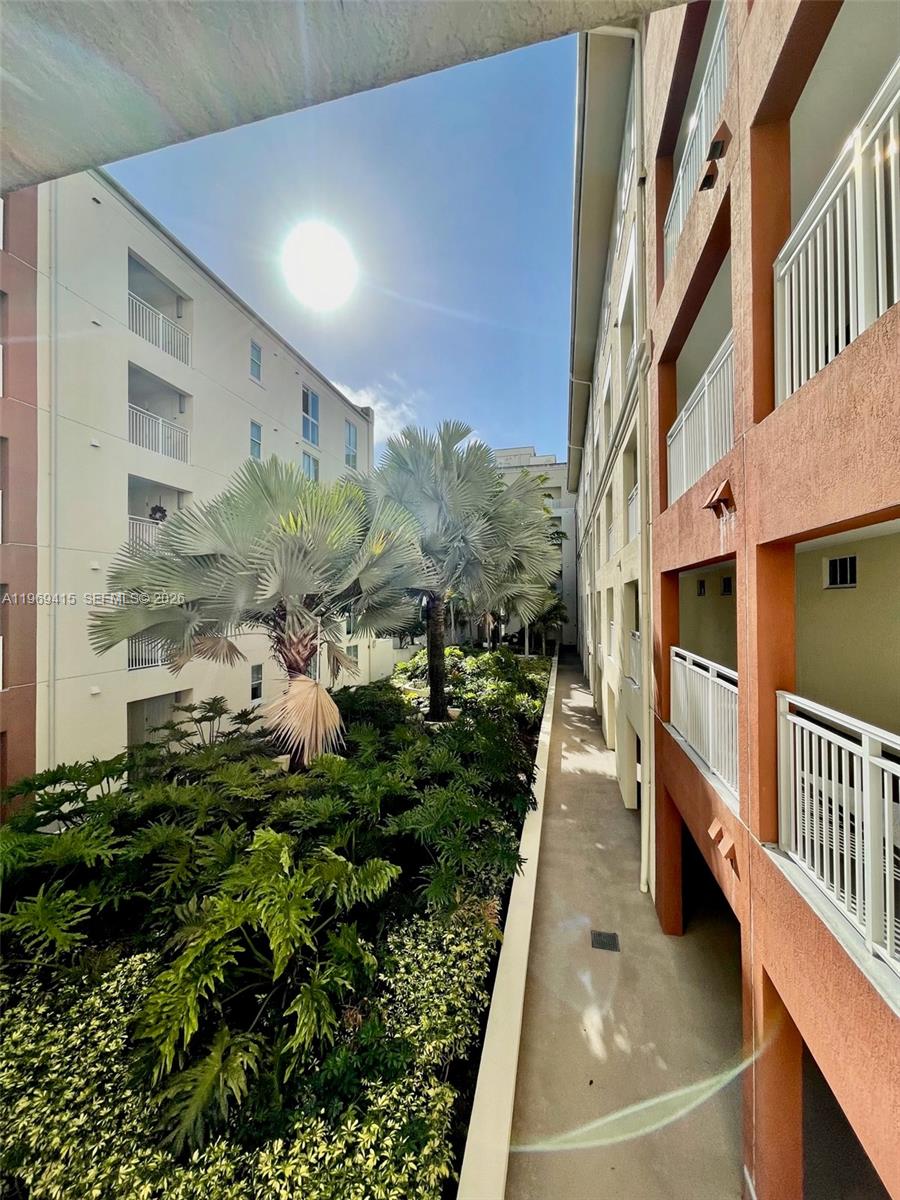 7266 SW 88th St #A309 Miami, FL 33156