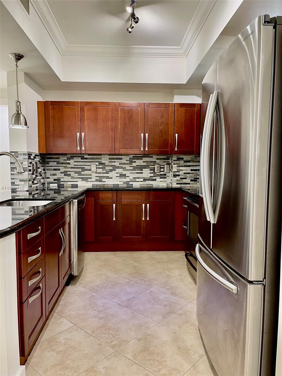 7266 SW 88th St #A309 Miami, FL 33156