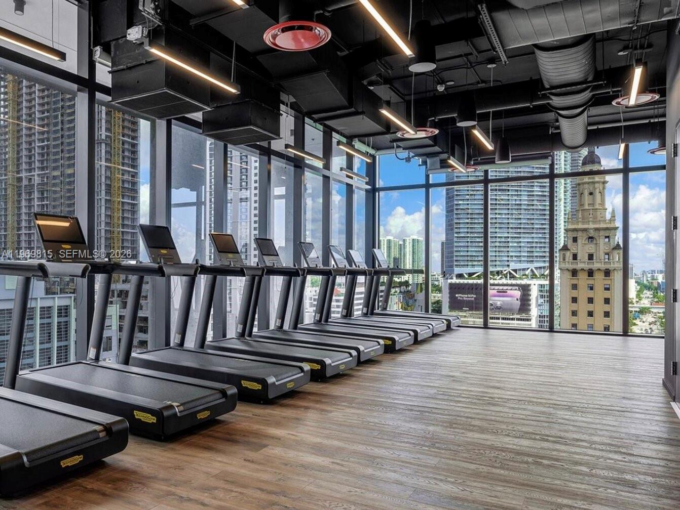 image The Elser Hotel & Residences11