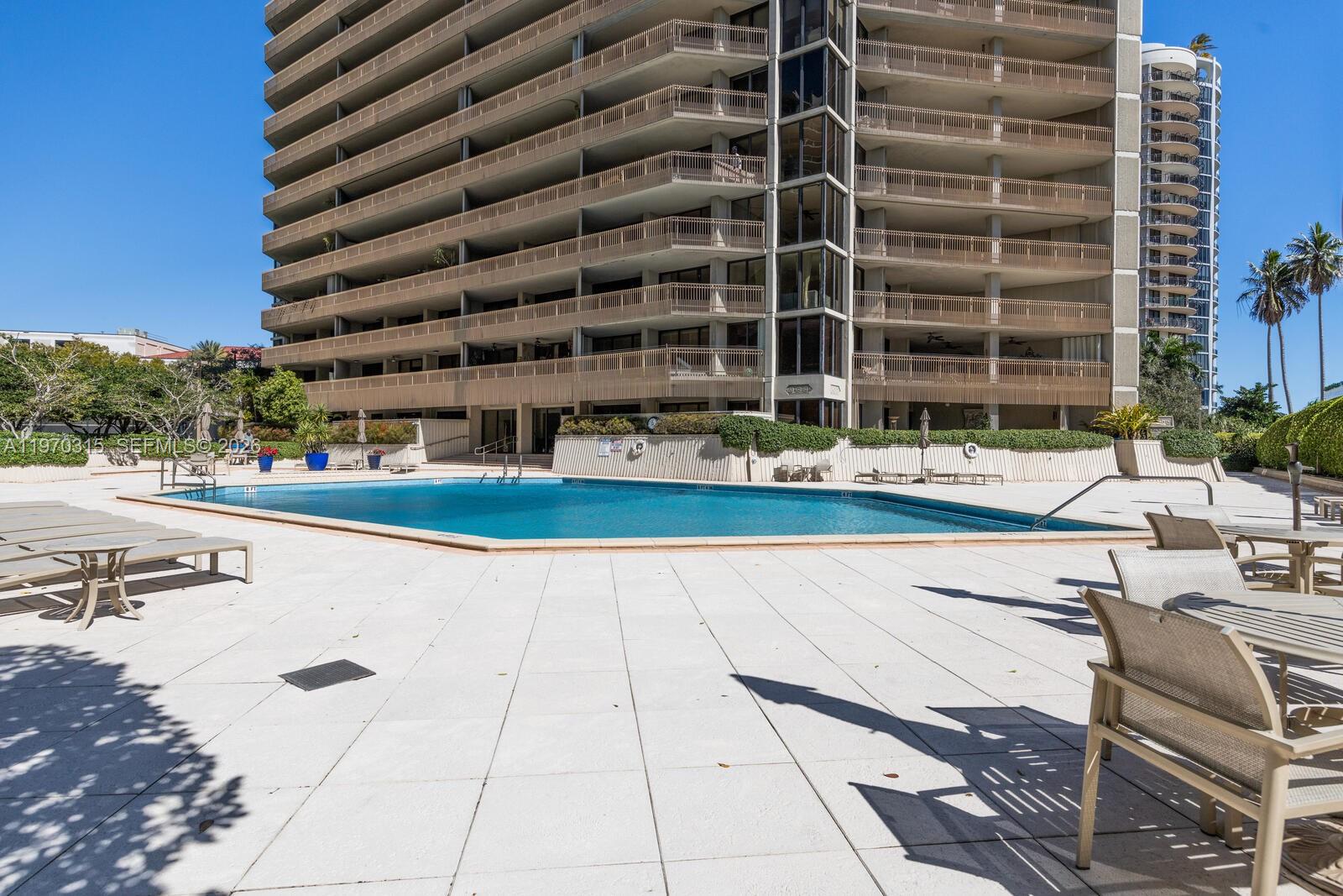 image Yacht Harbour12