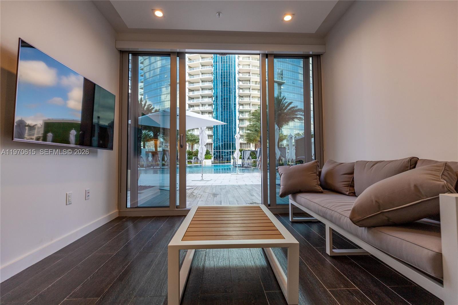 image Paramount Miami Worldcenter37