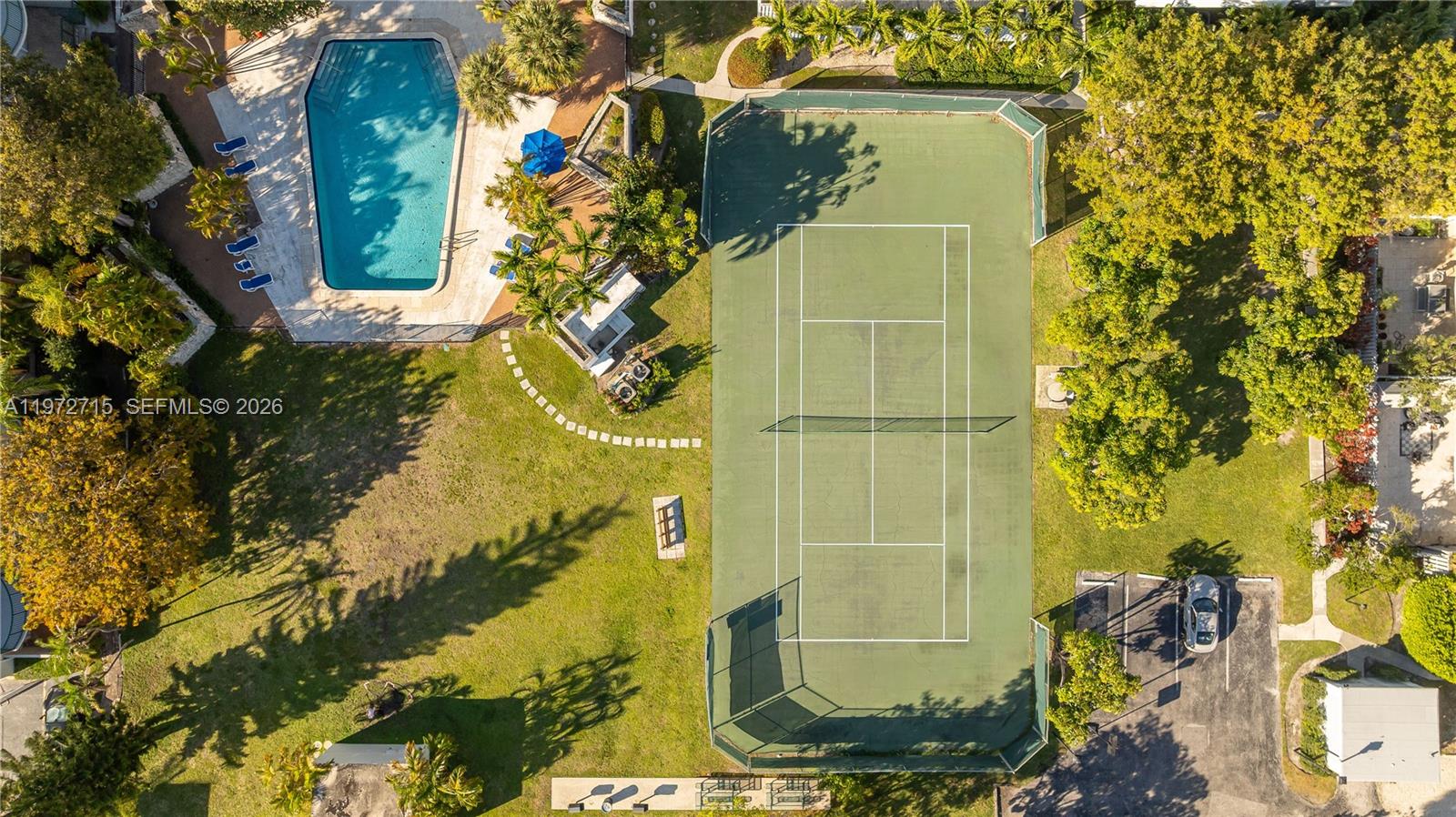 210 Sea Vw Dr #207 Key Biscayne, FL 33149